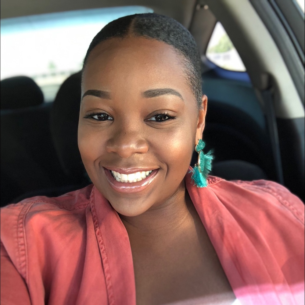 Meet your Posher, Jasmine